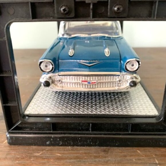 M2 Castline 1957 Chevrolet 210 Hardtop Die Cast Car - Picture 5 of 9